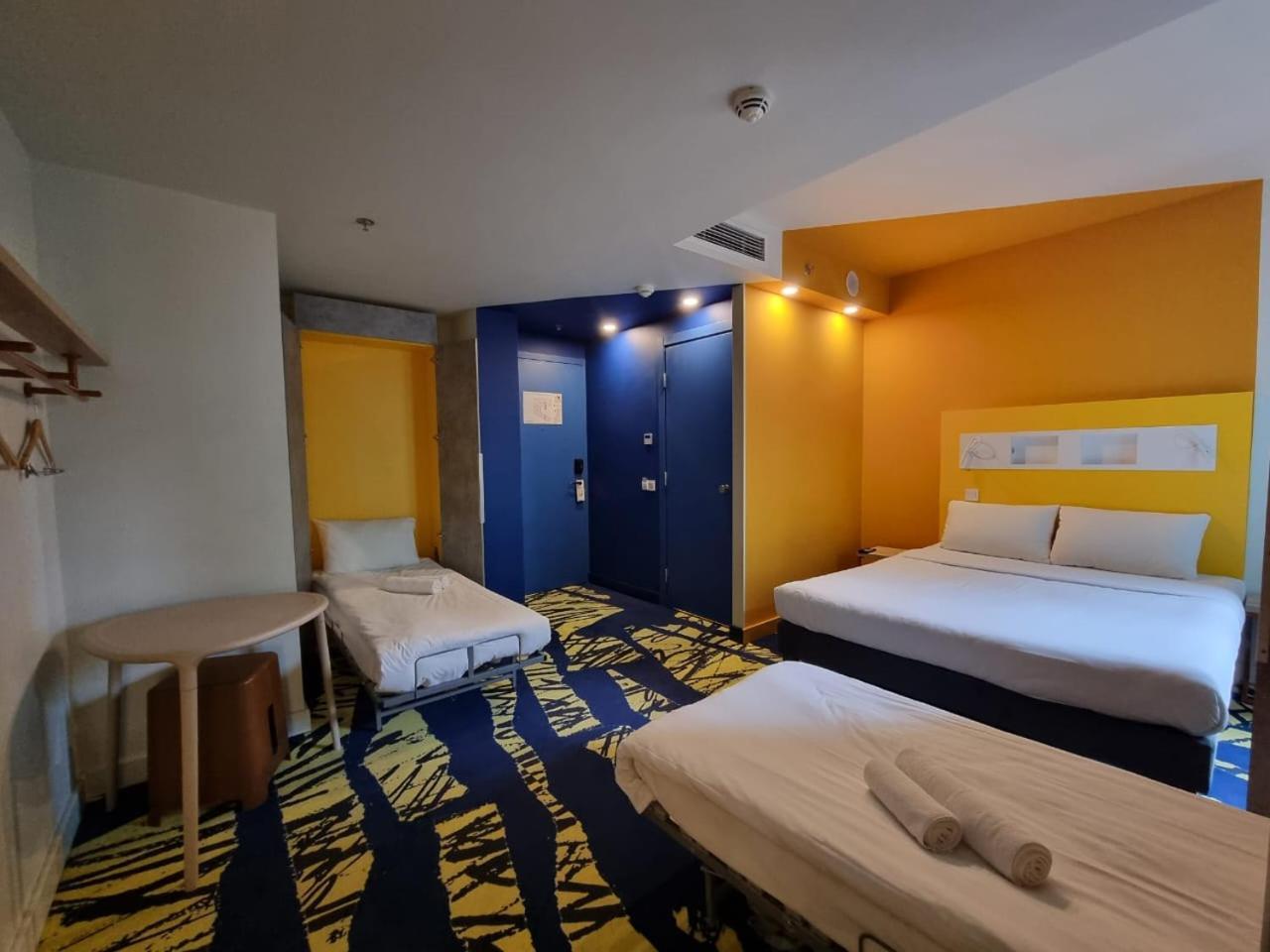 Ibis Budget Center Hotel 3*